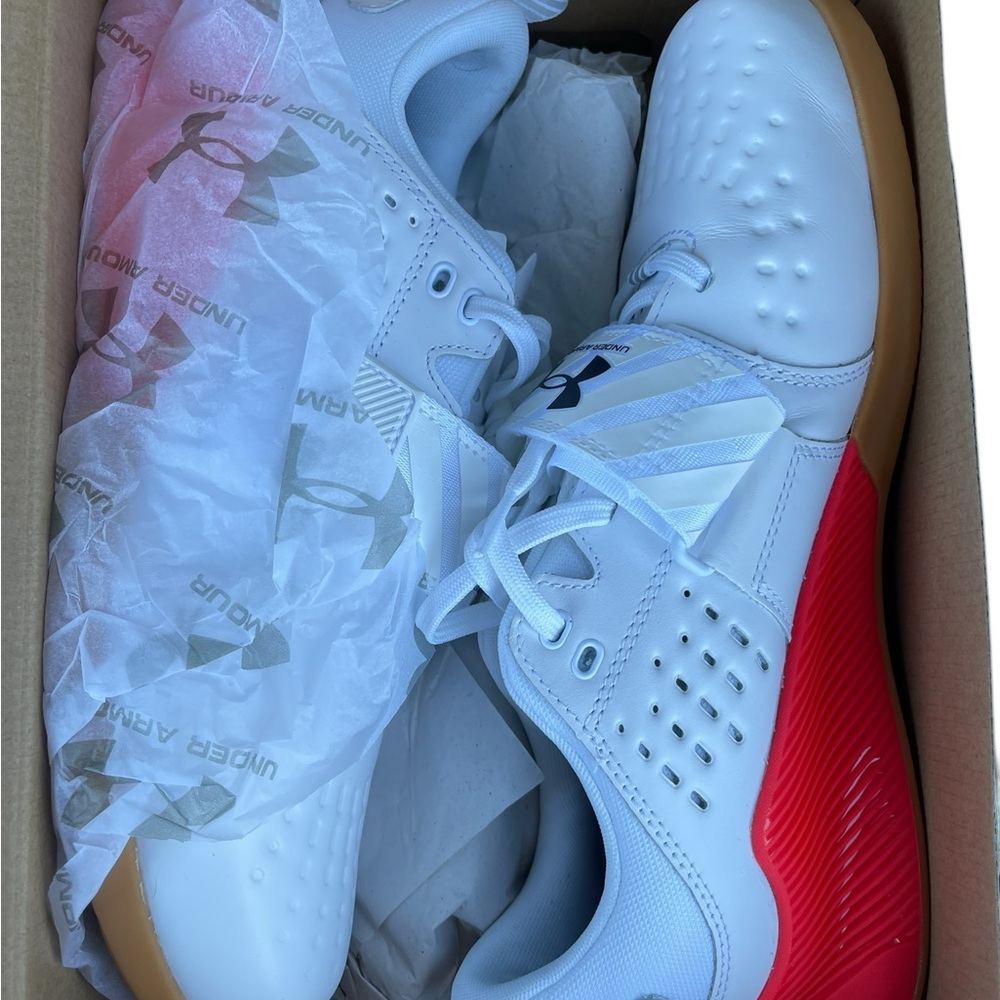 Under Armour Shoes NIB Unisex M 11 Wm 12.5